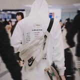 耐克（NIKE）腰包男女包2025秋季新款跑步训练运动包大容量斜挎包单肩包胸包潮 BA5751-072/浅骨白色 MISC