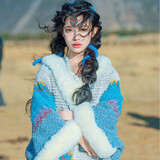 妙奕嘉披肩女民族风保暖秋冬云南新疆川西旅游拍照披风斗篷外搭加厚 吊球毛领披肩【蓝白】