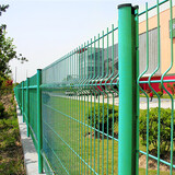 京宿 铁丝网围栏围墙护栏防护网桃型柱 十件起发/默认草绿色+底盘柱