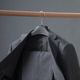 茶花加厚塑料晒衣架衣服架晾晒干湿衣架衣撑衣挂裤架西装男仕大号衣架 1支-黑色