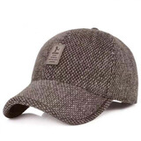 鑫豪睿中老年帽子男士冬天加厚棒球帽休闲爸爸帽老人冬季保暖护耳鸭舌帽 咖啡色 均码 可调节尺寸(有护耳)