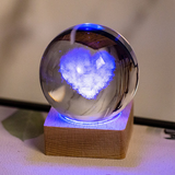 初凝（CHUNING）教师节生日礼物女生送女友男生星空投影小夜灯台灯定制水晶球摆件 木底座6cm爱心云七彩款