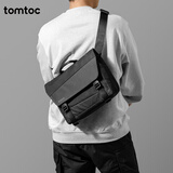 tomtoc几何邮差包男士斜挎包大容量时尚休闲骑行单肩包学生背包T27 陨墨黑 6.5L