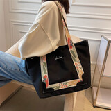 睿昂 新款ins港风帆布单肩包女日系韩版大学生上课手提包chic大容量大包花朵轻便通勤尼龙布女包 黑色