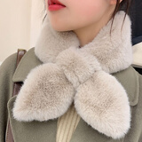GLO-STORY围脖女 毛毛领子韩版燕尾交叉围脖保暖围巾护颈可爱仿獭兔毛绒