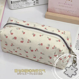 美克杰简约清新碎花笔袋ins高颜值少女学生可爱化妆包大容量文具收纳袋 小碎花笔袋+小熊挂件
