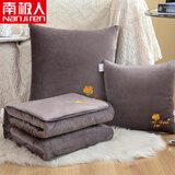 南极人（Nanjiren）抱枕被子折叠二合一两用牛奶绒毯子办公室午睡枕头沙发汽车载靠枕 玫瑰活力咖（双拼绣花） 50x50cm（大号展开145*190cm）