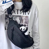 回力ins国潮胸包男女简约休闲纯色斜挎小背包潮牌单肩包原宿风斜肩包 黑色【白熊猫挂件】