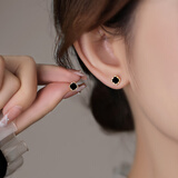 伊灿S925银针黑色方形小耳钉养耳洞睡觉免摘耳环小巧时尚精致气质耳饰 S925银针黑色方形耳钉