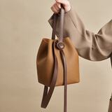 宝芙丽包包七夕菜篮子水桶包高级感单肩斜挎女包时尚上班通勤手提包 棕色