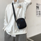 viney单肩包男新款百搭品牌斜挎包男休闲通勤轻便手机包随身小挎包背包 生日礼物【黑色】