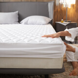 艾维（I-WILL）纯色磨毛夹棉床罩 可折叠床垫保护罩套双人床褥子1.5米 高贵白