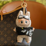 潮玩labubu拉布布毛绒公仔娃娃挂件可爱搪胶玩偶车钥匙扣包包挂件饰 黑色毛衣摄影拉布布挂件【娃娃+娃衣+配饰一整套】