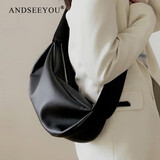 ANDSEEYOU真皮包包女士2025新款秋冬女款斜挎包百搭大容量女式宽肩带饺子包 黑色