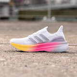 阿迪达斯阿迪达斯 男子 ULTRABOOST 5 运动跑步鞋 ID8810 白色 39码UK6码