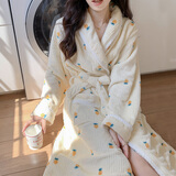 俞兆林睡袍女秋冬季加厚法兰绒长袍外穿浴袍保暖珊瑚绒2024新款睡衣