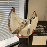 斤慕休闲尼龙布包包女2025夏季轻便斜挎饺子包百搭小众单肩通勤包 帆布斜挎包【白拼棕】