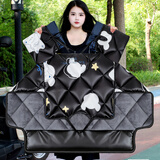 火炬人 电动车挡风被防寒保暖男女秋冬季加厚电瓶车挡风被摩托车防风罩 25黑底（开心小熊）带侧翼加厚加绒+口袋