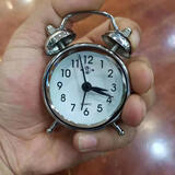 蕉迟大声音机械闹钟起床闹钟机械老式复古怀旧金属机芯手动上发条闹钟 迷你电子银