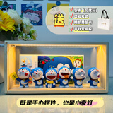 雷漫哆啦a梦手办机器猫蓝胖子祈福猫摆件小夜灯台灯儿童节生日礼物 看书哆啦6款+带灯木框+礼袋 【插电款】图片是实拍