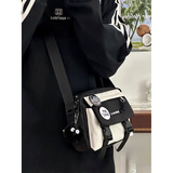 北慕日系工装小包包男韩版休闲百搭小众复古单肩斜挎包潮轻便手机包女 黑色【黑煤球】