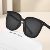 Calvin Klein CK太阳眼镜 男女新品大方框GM同款 开车护眼墨镜户外钓鱼 亮黑 CKJ22625SLB-001-6415