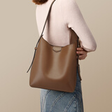 星期六（St&Sat）包包女包2026新款简约通勤单肩高级感水桶包手提包托特包女包 【库存告急】棕色