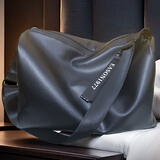 男士斜挎包休闲软皮单肩包大容量短途旅行背包升级防水挎包男包 2025升级黑色多口袋