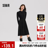 森马（Semir）连衣裙女中长款修身正肩内搭2024冬拼接灯芯绒小黑裙109724114001