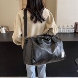 微光里旅行包男大容量运动健身包女手提行李包干湿分离单肩斜挎包七夕礼 皮质旅行包【黑色】