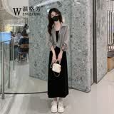 温格芳 连衣裙女2026夏季新款高级感穿搭减龄时尚套装气质休闲吊带裙子 灰色衬衫+黑色连衣裙 M
