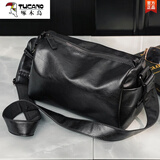 啄木鸟（TUCANO）新款软皮男包 单肩包 男士皮包斜挎包韩版百搭休闲包小挎包潮包包 黑色升级版-