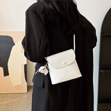 梵昇昱包包女复古斜挎包迷你小方包手机包软皮手机袋送女生新年礼物 纯色小方包【米白】