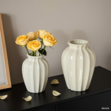 京东鲜花 陶瓷花瓶法式高级感小插花复古水培玫瑰鲜花客厅摆件白色奶油风