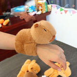 轩岛卡皮巴拉玩偶超大号抱枕女生睡觉专用夹腿侧睡公仔布娃娃毛绒玩具 卡皮水豚巴拉啪啪圈手环20cm 情人节送女朋友生日礼物吧啦娃娃正常版