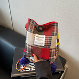 察今2025春新款复古文艺彩色格纹小众设计手机包迷你斜挎小包包流苏包 酒红色