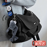 回力斜挎包男尼龙复古休闲大容量挎包新款男士旅行学生上课时尚单肩包