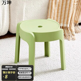 万坤家用塑料加厚凳子可叠放餐椅网红风车餐桌椅子现代简约餐厅书桌用 绿色矮款小凳 精选升级加厚PP原料