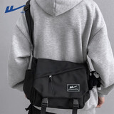 回力（Warrior）大容量斜挎包男女单肩包男邮差包休闲运动挎包轻便情侣学生上课包