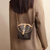 老人头女士包包女包大容量老花单肩包斜挎包手机包小包生日情人节礼物