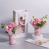 柏爱针织康乃馨抱抱桶永生花生日礼物女感恩圣诞年会实用手工纪念花束