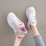 鸿星品断码女鞋运动鞋女2025新款夏季透气网鞋轻便软底减震网面跑步鞋子 粉色 37