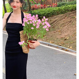 贞喜气法式纯欲风吊带挂脖法式连衣裙女夏装新款露背修身显瘦气质包臀裙 黑色 M 有弹力