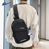 回力（Warrior）男士斜挎包2025新款单肩包女休闲学生便捷小背包大容量通勤胸包男 黑色简约款【太空人挂件】