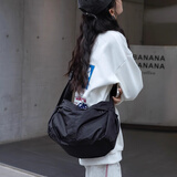 栢启歆斜挎包女包户外单肩包斜挎包男女同款通勤牛津布防水轻轻便大容量 休闲斜挎包【黑色】