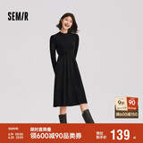 森马（Semir）连衣裙女中长款修身正肩内搭2024冬拼接灯芯绒小黑裙109724114001