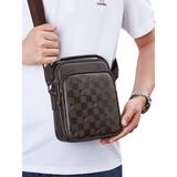 WILLIAMPOLO英皇保罗头层牛皮单肩包男士斜挎包男包休闲竖款通勤旅游小挎包男 咖啡色 中包