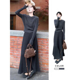 艾珠儿（Aizhuer）法式高级感灰色针织连衣裙子女秋冬季2025新款小个子气质长裙套装 浅灰色上衣+深灰色半身裙 均码 （建议80-140斤）