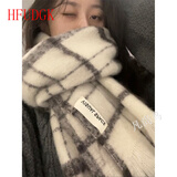 HFUDGK女生围巾冬季超温柔的米色围巾马海毛格子保暖防寒围脖情侣披肩韩 米黑格