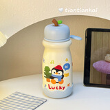 畅印2025新款可爱小狗红苹果儿童保温杯女生高颜值水杯户外便携带提环 蓝色帽子企鹅【带手提环】 500ml